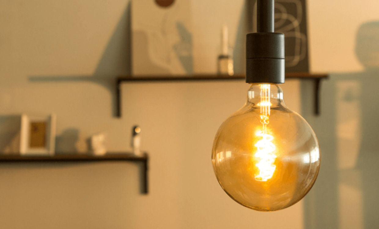 Lúmenes, vatios, casquillos, colores... ¿qué bombilla necesito en mi casa?