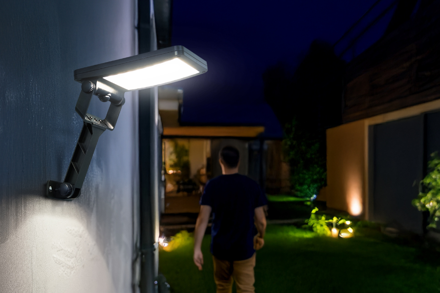 Cómo elegir el foco solar perfecto para tu hogar