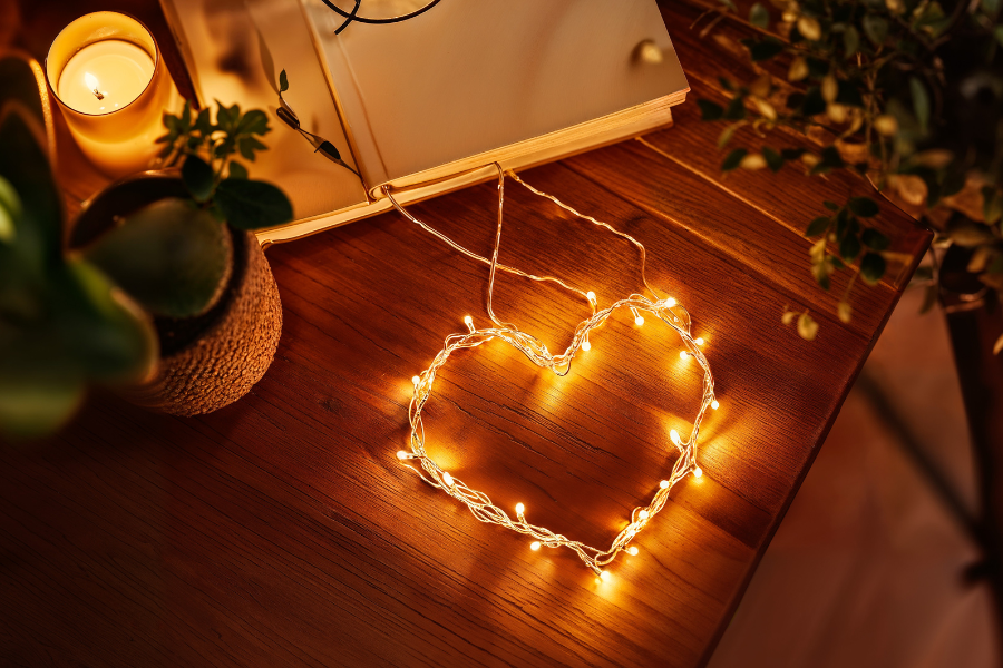 Cómo elegir la guirnalda solar perfecta para tu jardín