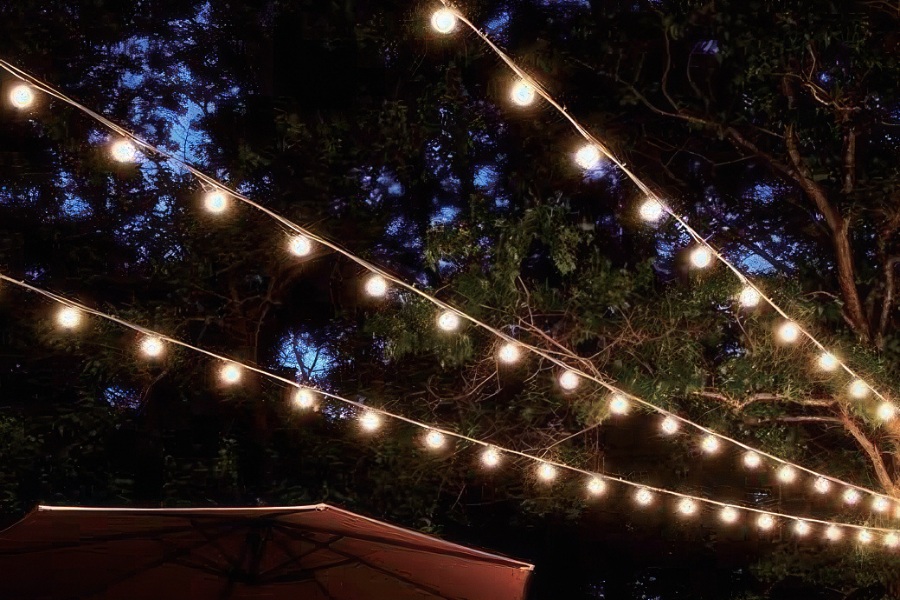Cómo elegir la mejor guirnalda led solar para tu jardín