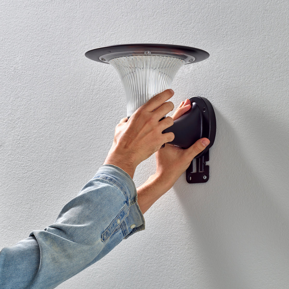 Aplique solar Goliat con iluminación exterior 360º  de alta calidad (4)
