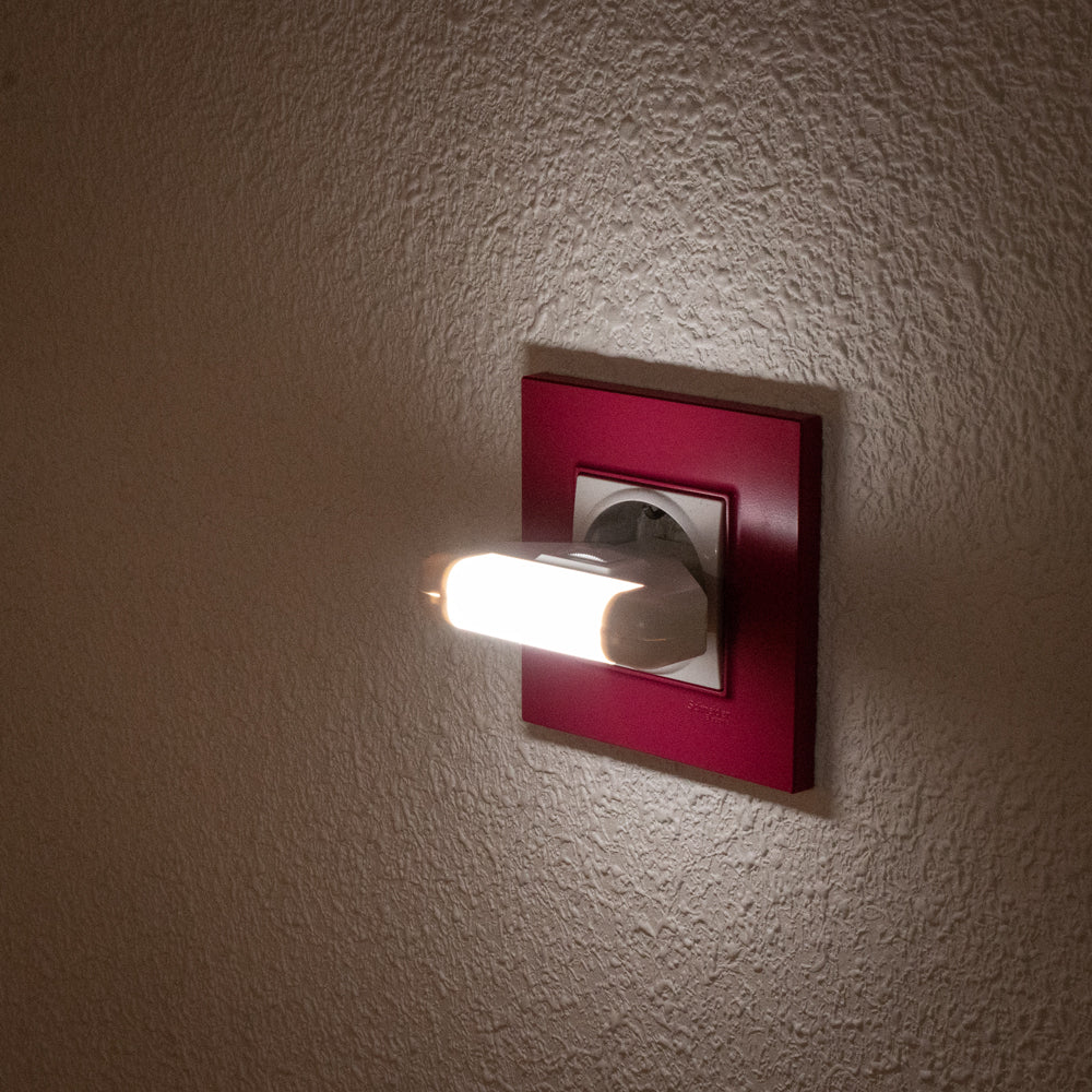 Luz de enchufe quitamiedos (2)
