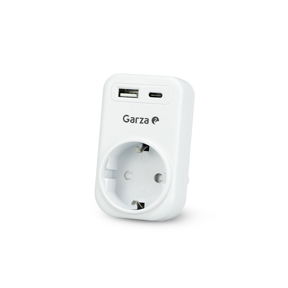Adaptador con 1 Toma Schuko , 1 USB A y 1 USB C, Blanco